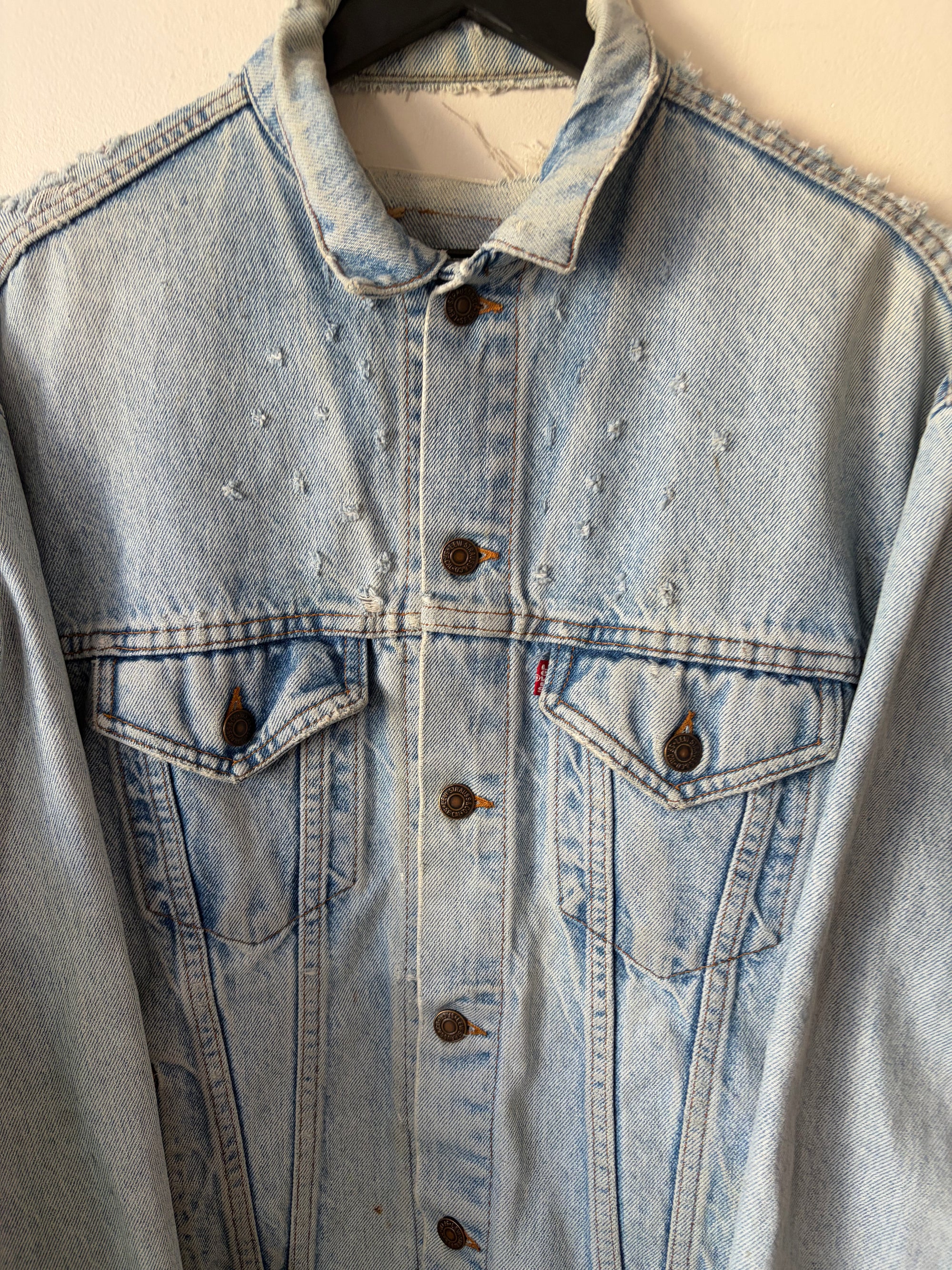 90s Thrashed Light Wash Levi’s Type 3 Denim Jacket