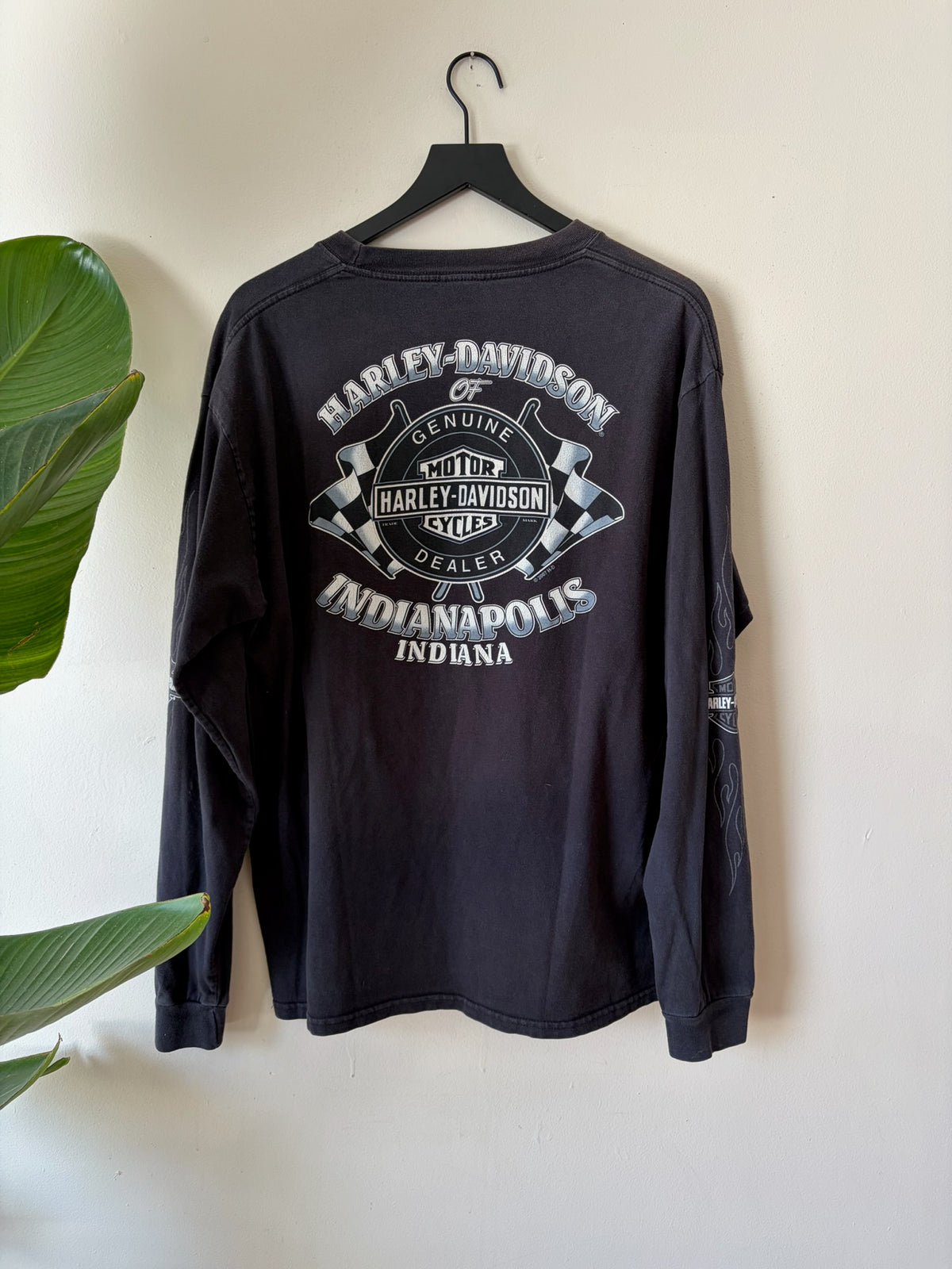 2000s Harley Black Flame Sleeve Shirt