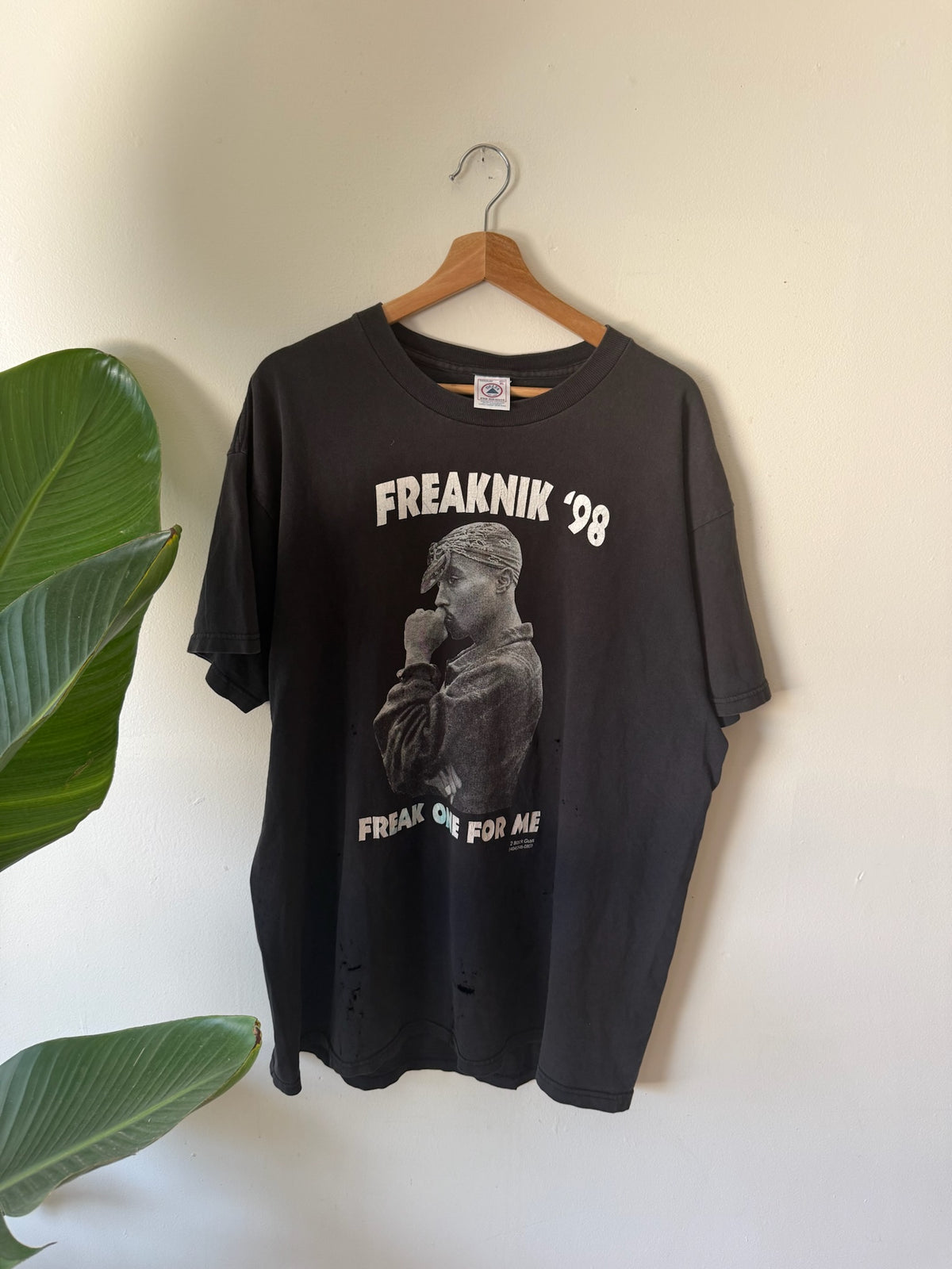 1998 Freaknik Tupac Thrashed Rap Tee