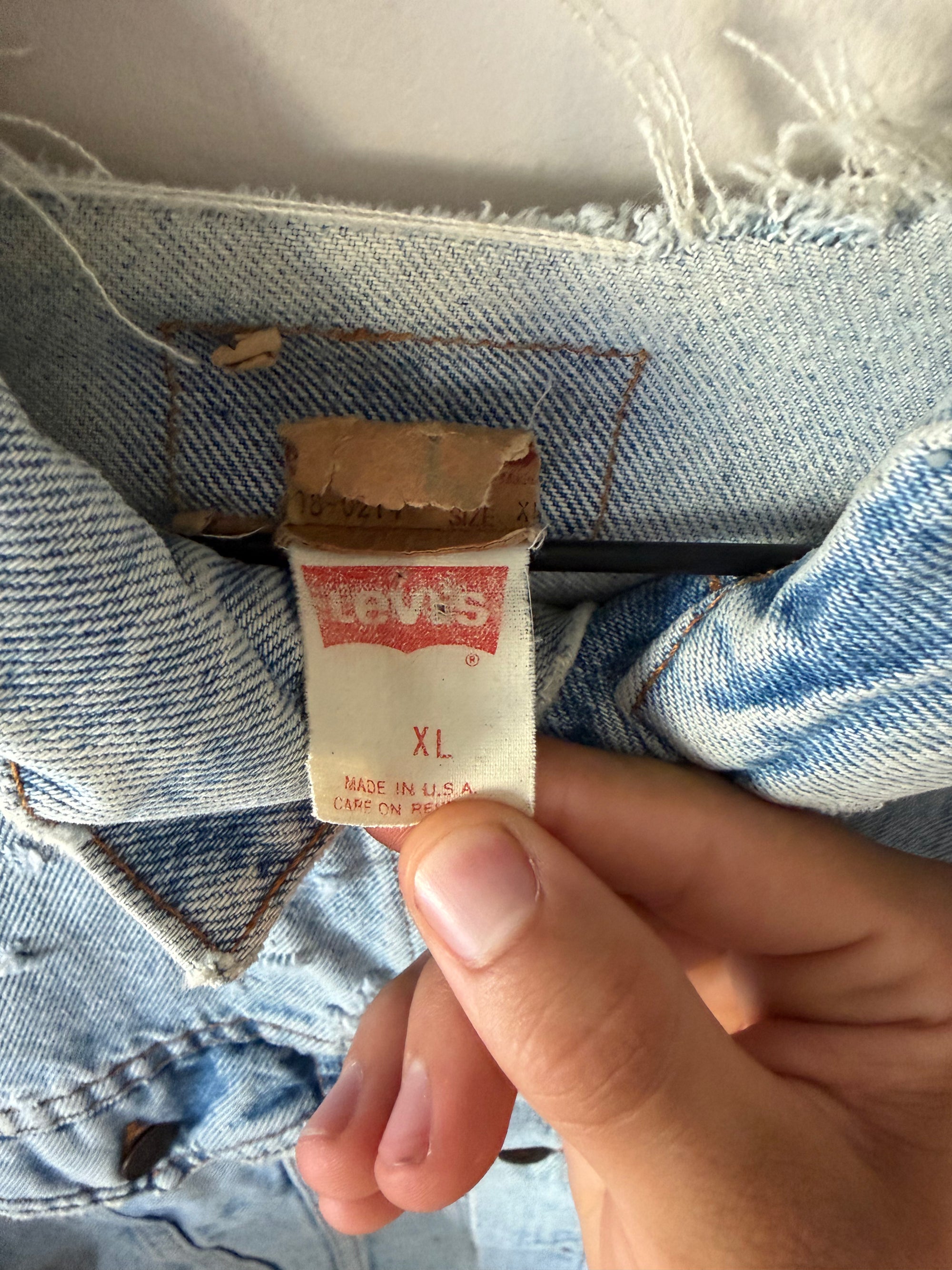 90s Thrashed Light Wash Levi’s Type 3 Denim Jacket