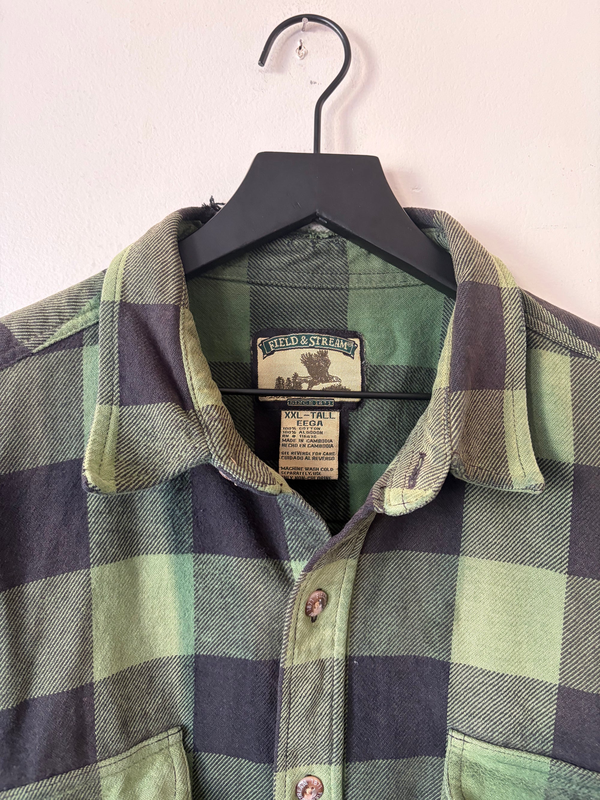 90s Chopped and Faded Field And Stream Cotton Flannel