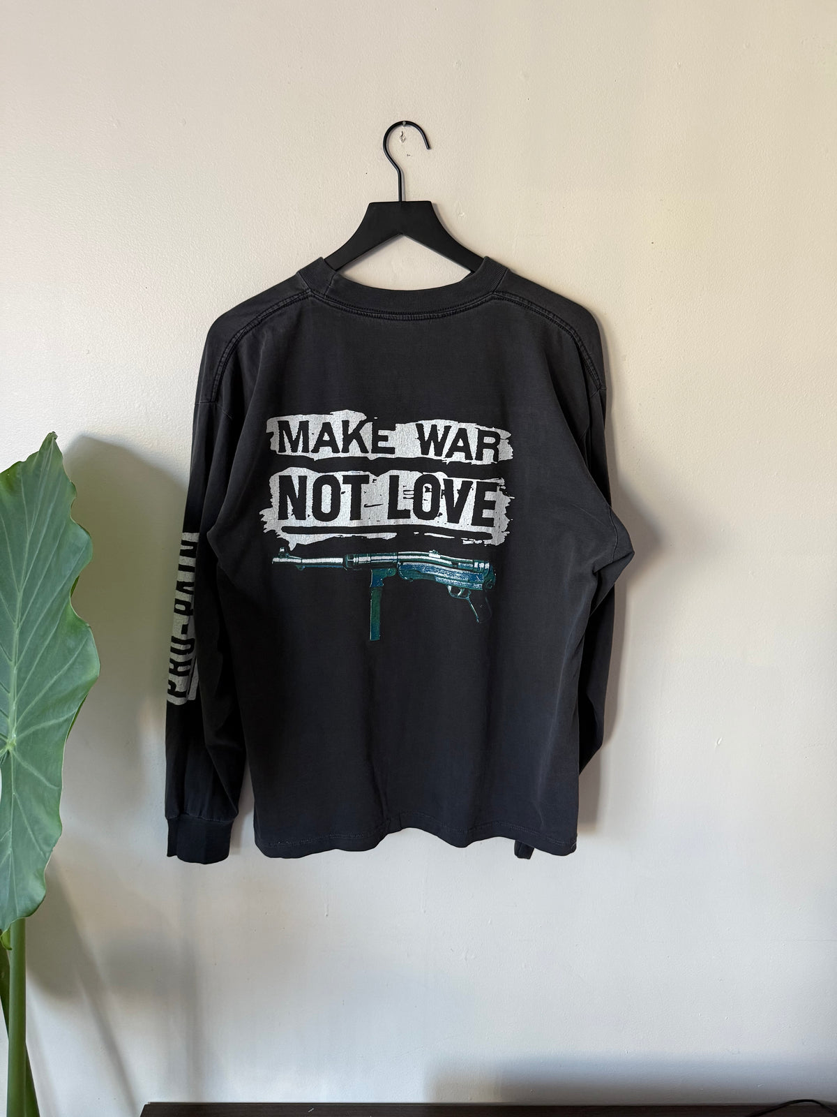 90s Pro-Pain "Make Love Not War"